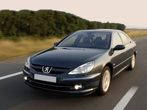 Dịch vụ thay Kính chắn gió xe Peugeot 607 tận nơi